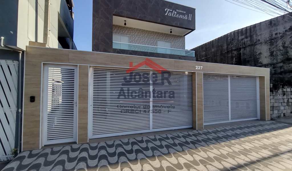 Sobrado de Condomínio em Praia Grande, bairro Ribeirópolis