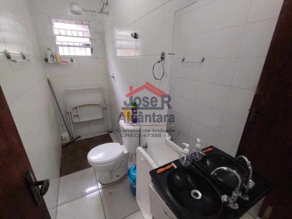 Casa de Condomínio em Praia Grande, no bairro Samambaia