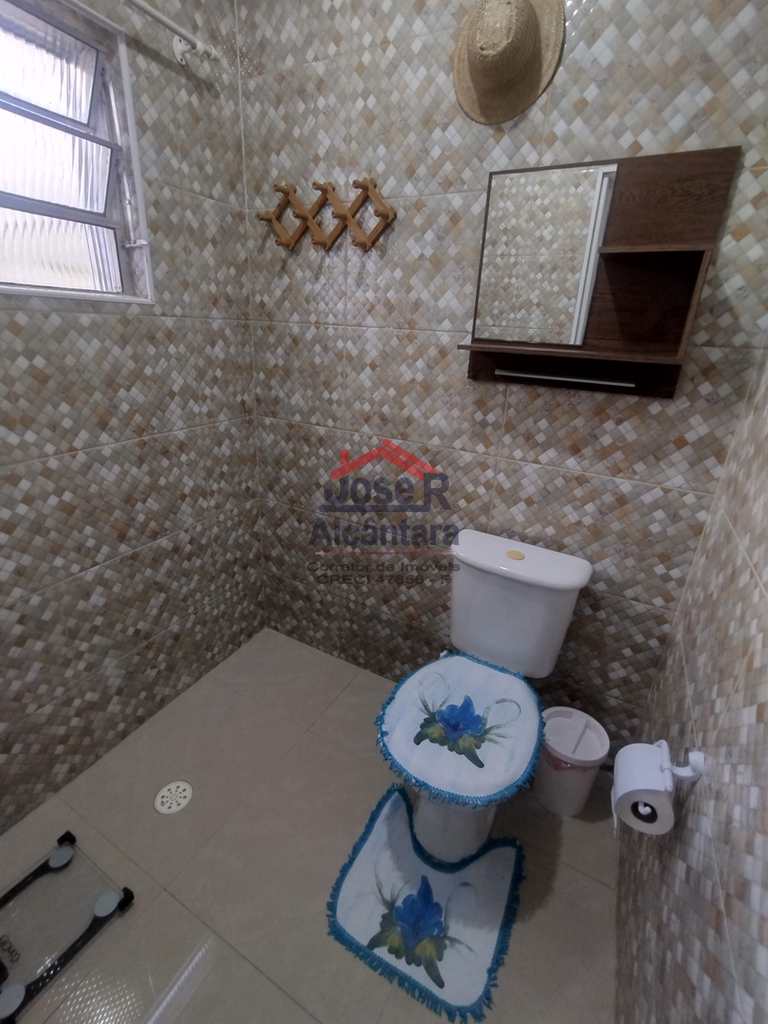 Casa em Praia Grande, no bairro Tupiry