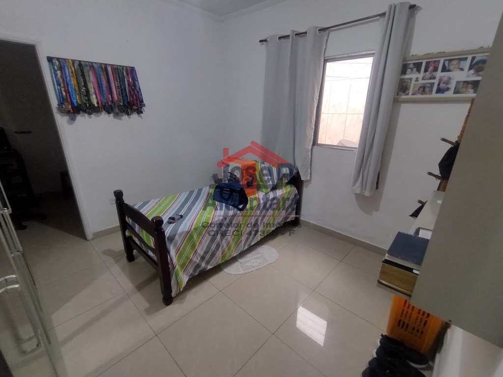 Casa em Praia Grande, no bairro Tupiry