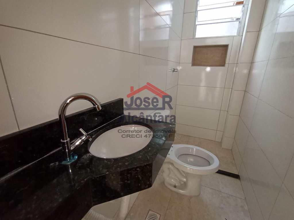 Casa de Condomínio em Praia Grande, no bairro Samambaia