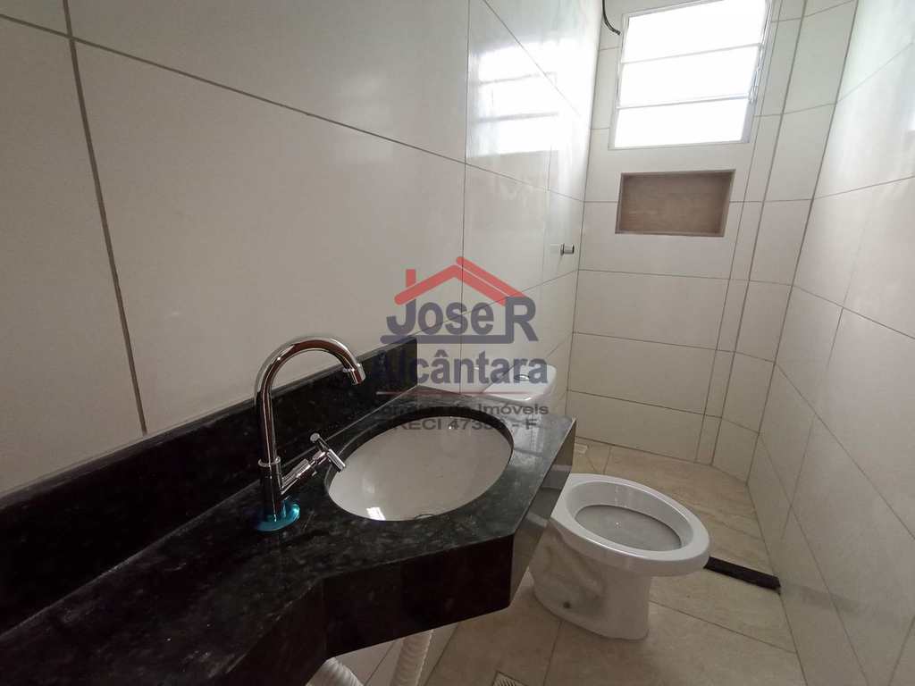 Casa de Condomínio em Praia Grande, no bairro Samambaia