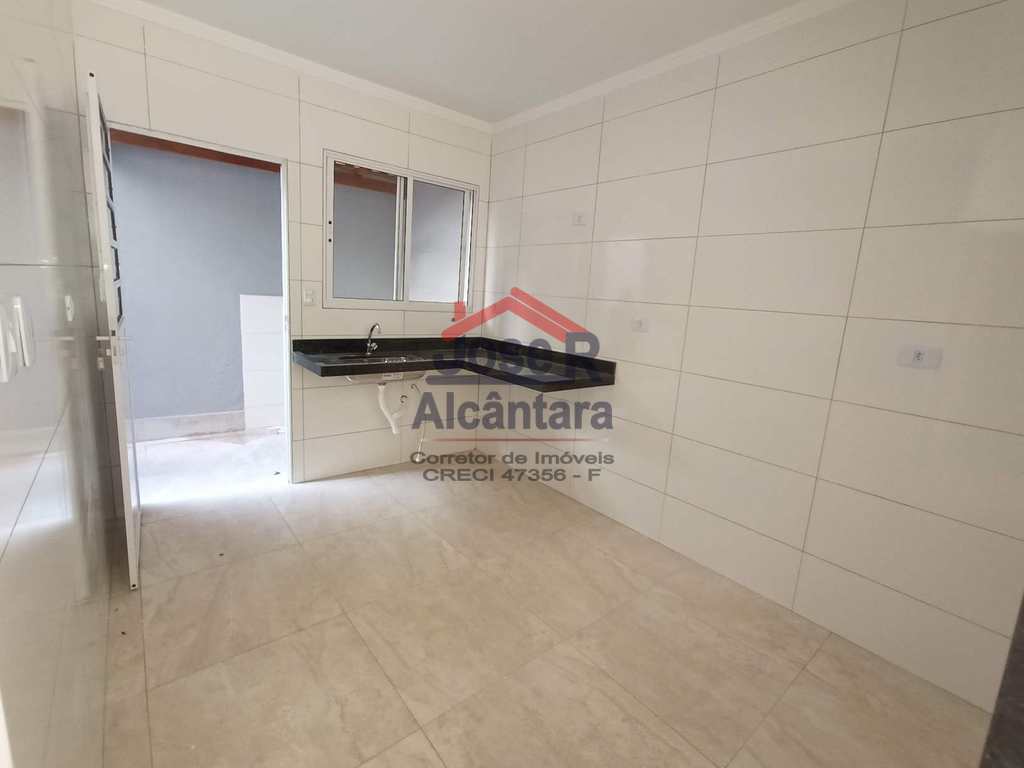 Casa de Condomínio em Praia Grande, no bairro Samambaia