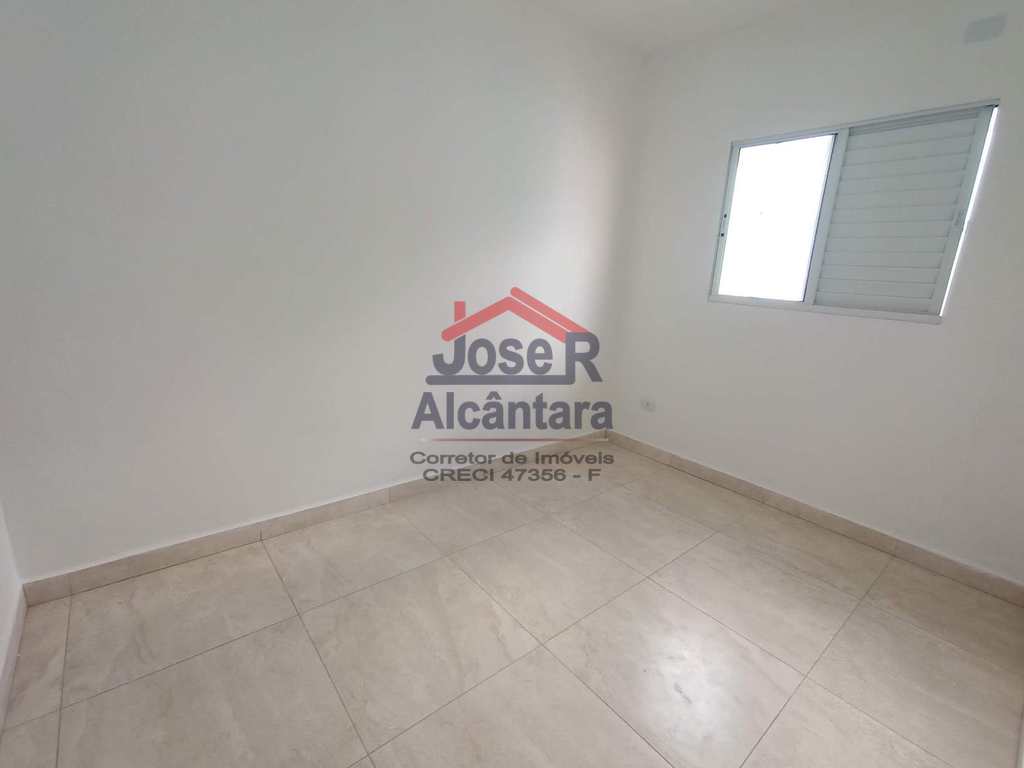 Casa de Condomínio em Praia Grande, no bairro Samambaia