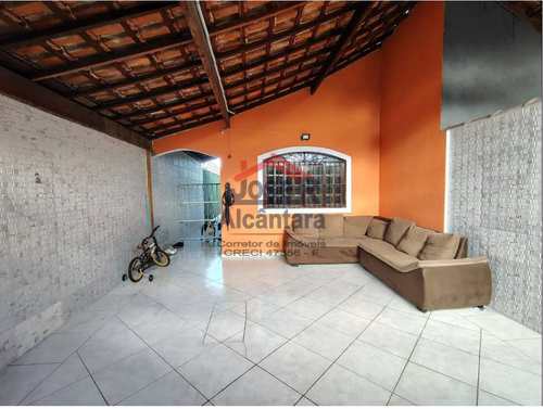Casa, código 2138 em Praia Grande, bairro Balneário Maracanã