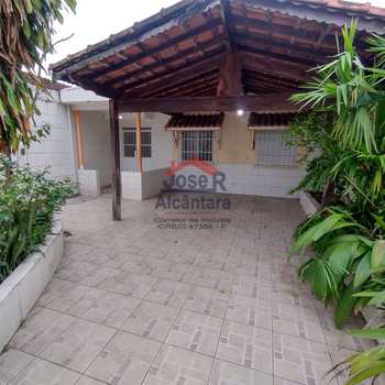 Casa em Praia Grande, bairro Samambaia