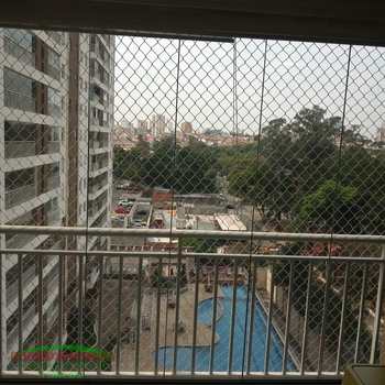 Apartamento em Guarulhos, bairro Vila Galvão
