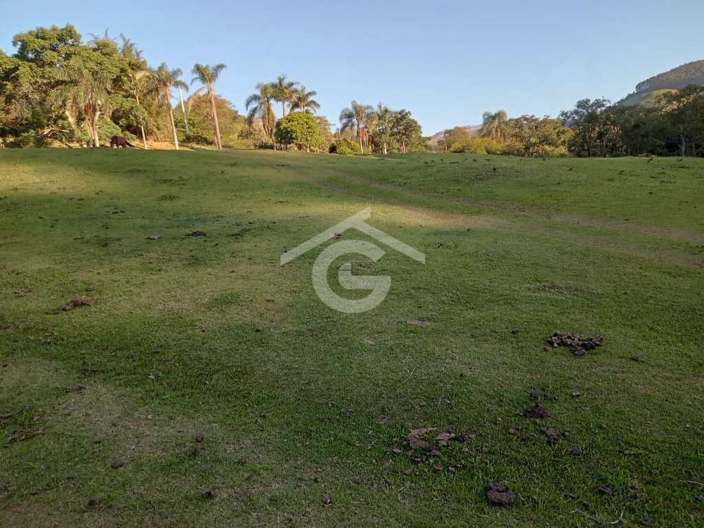 Sítio em Guararema, no bairro Itapeti