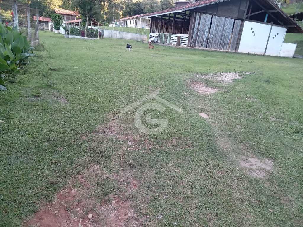 Sítio em Guararema, no bairro Itapeti