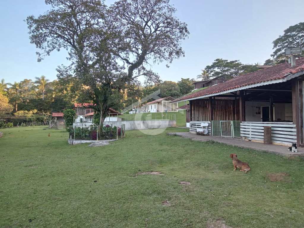 Sítio em Guararema, no bairro Itapeti