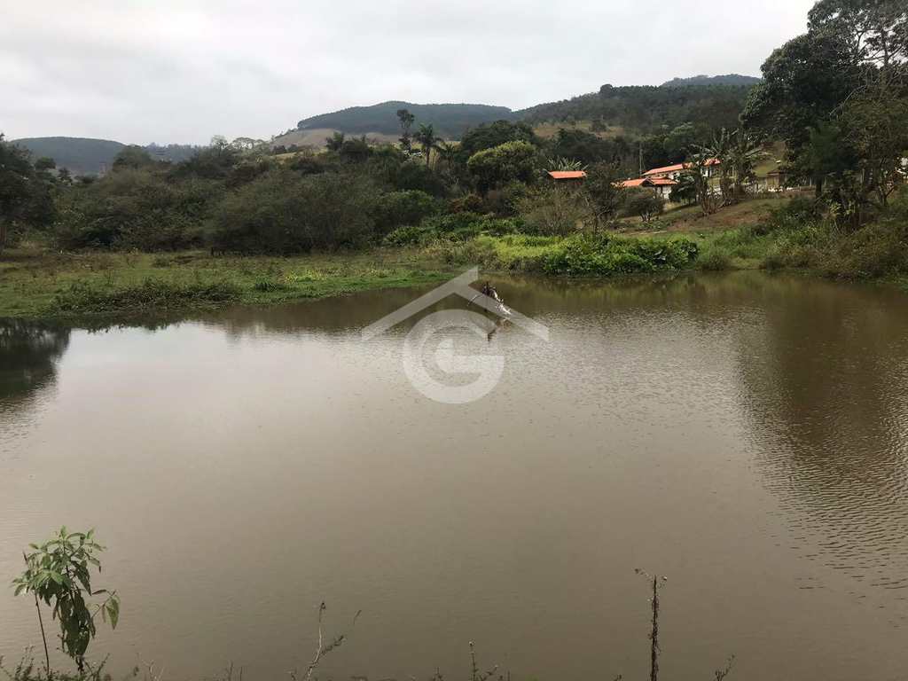 Sítio em Guararema, no bairro Itapeti