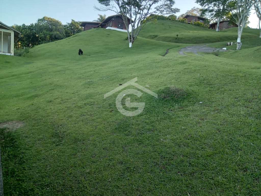 Sítio em Guararema, no bairro Itapeti
