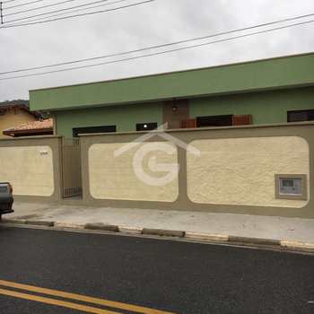 Casa em Guararema, bairro Itapema