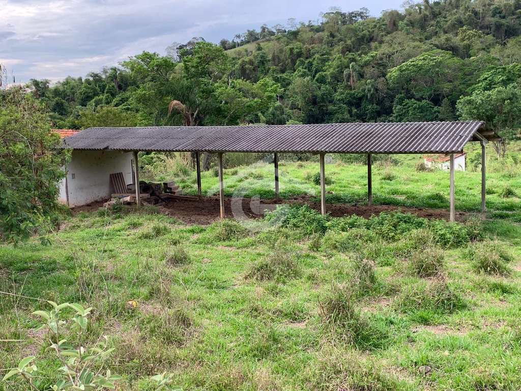 Sítio em Santa Branca, no bairro Santa Branca