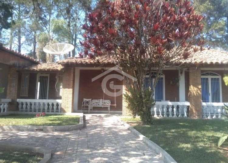 Sítio em Guararema, no bairro Parque Agrinco