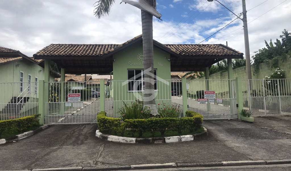 Casa em Guararema, bairro Residencial Primavera