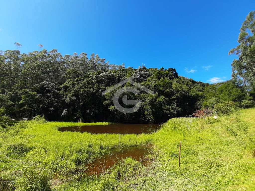 Sítio em Santa Branca, no bairro Jacaré