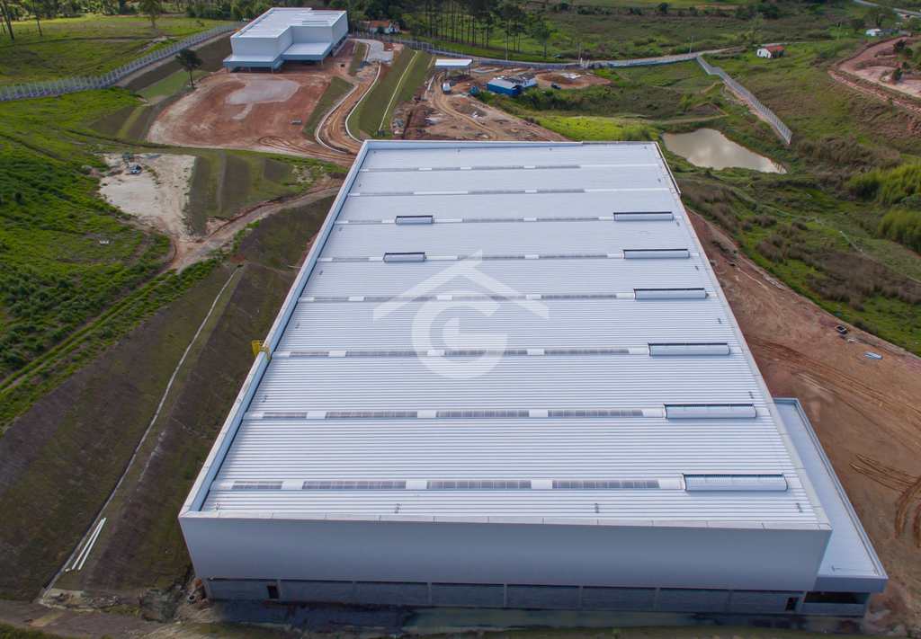 Galpão Industrial em Guararema, no bairro Paratei