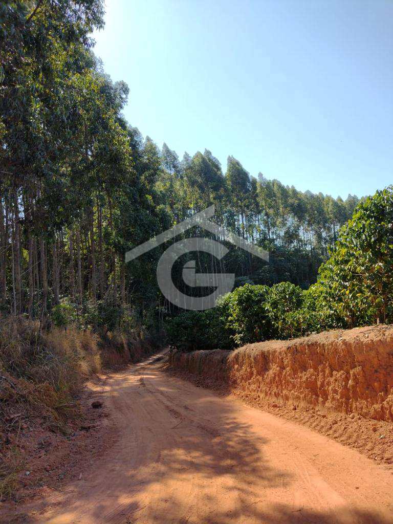 Sítio em Poços de Caldas, no bairro Área Rural de Poços de Caldas