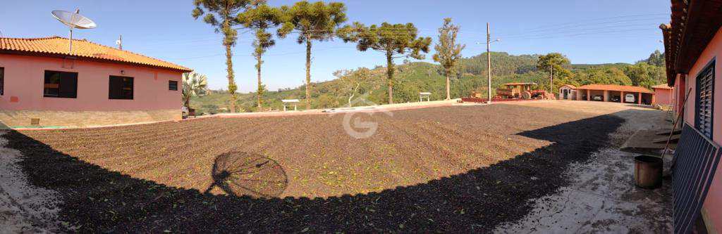 Sítio em Poços de Caldas, no bairro Área Rural de Poços de Caldas