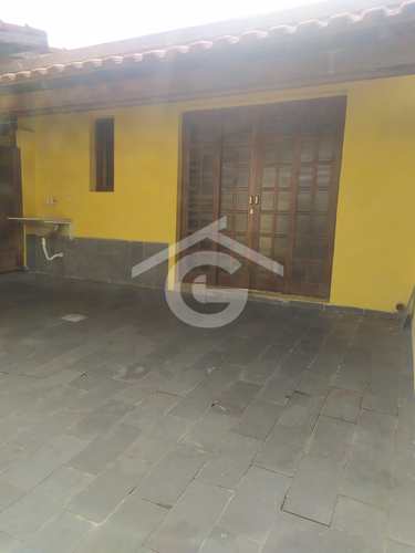 Casa, código 1841 em Guararema, bairro Centro
