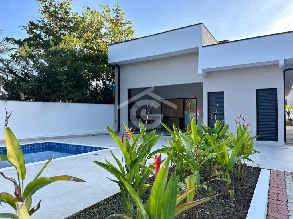 Casa em Guararema, no bairro Itapema