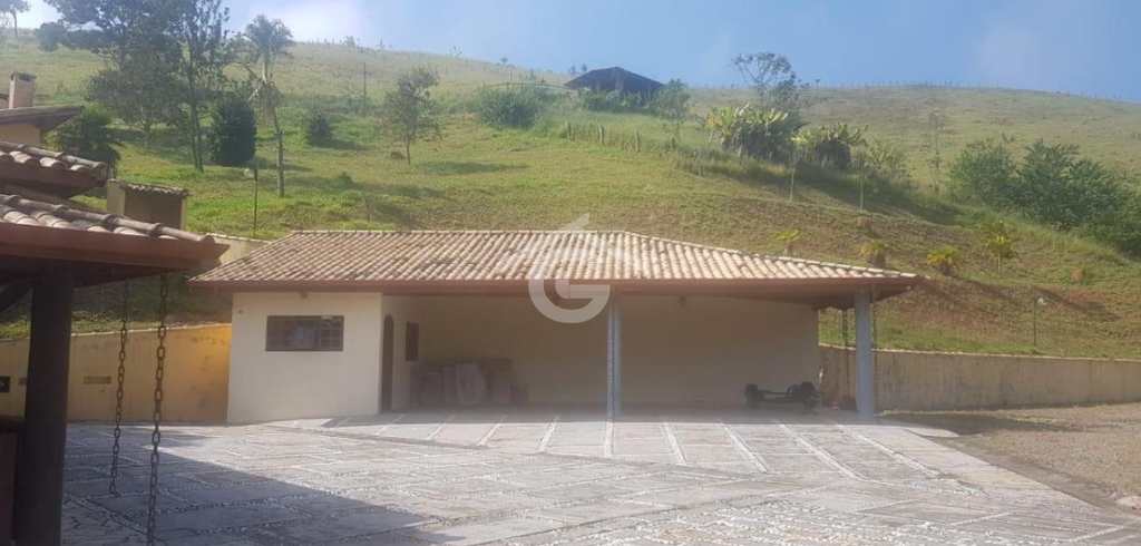 Sítio em Guararema, no bairro Itaoca