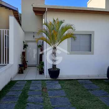 Casa de Condomínio em Guararema, bairro Bellard