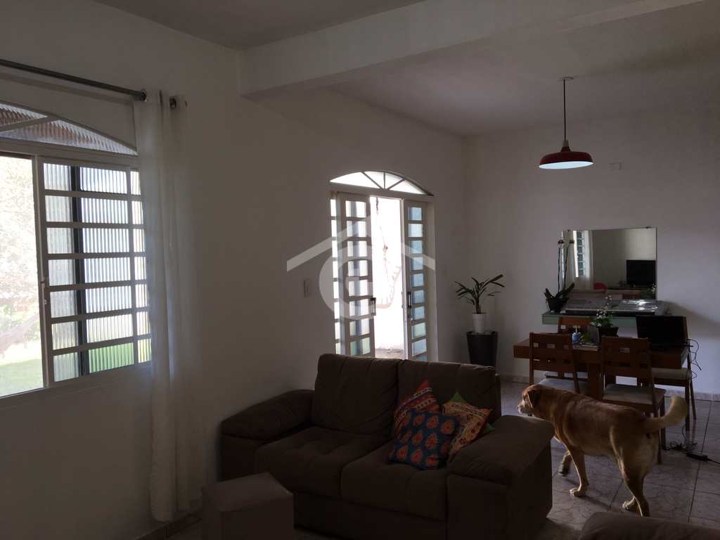 Casa em Guararema, no bairro Itapema