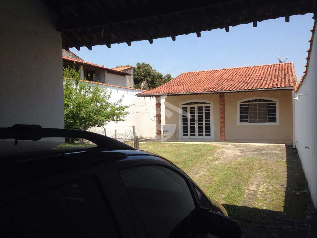 Casa em Guararema, no bairro Itapema
