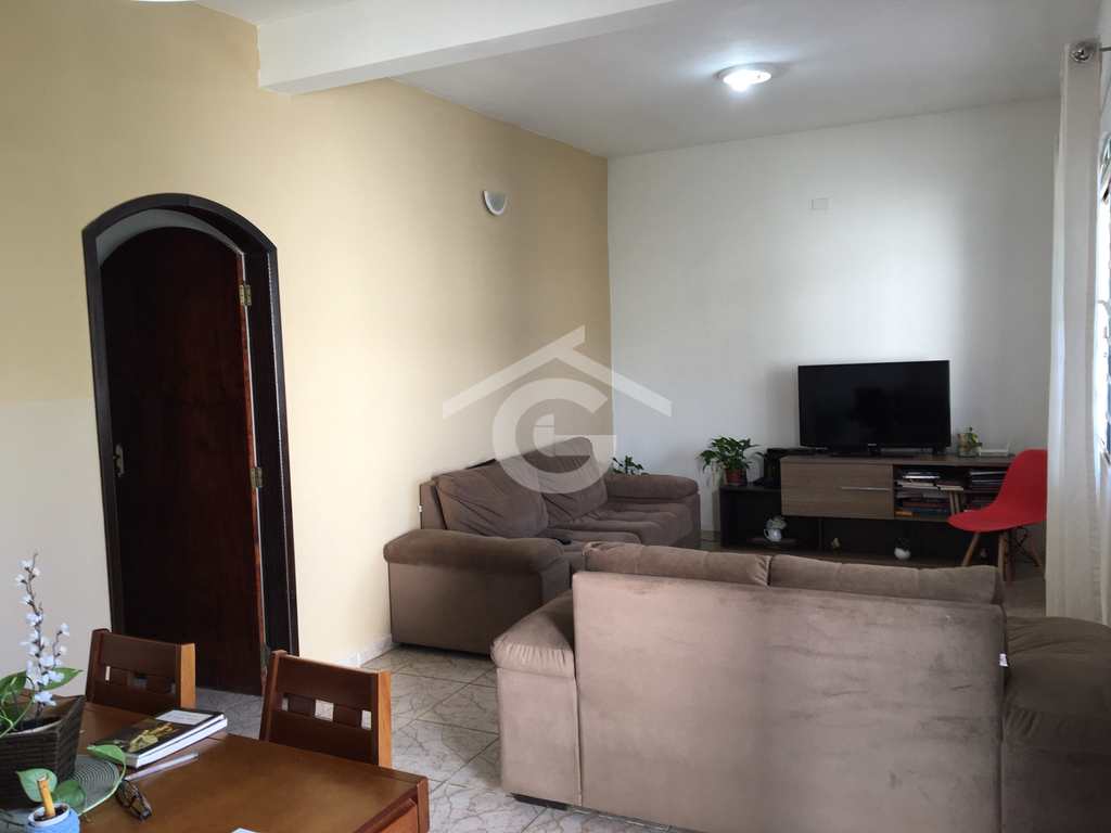 Casa em Guararema, no bairro Itapema
