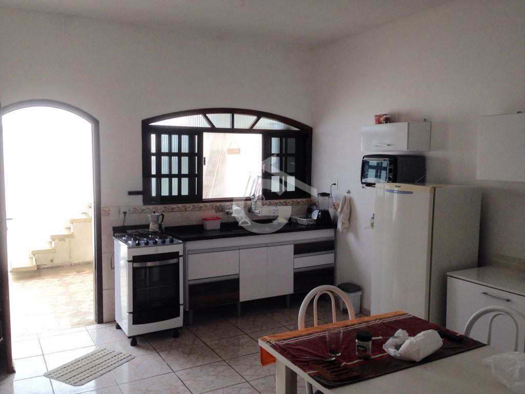 Casa em Guararema, no bairro Itapema