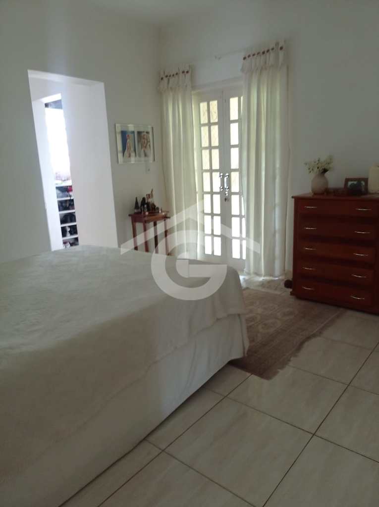 Casa em Guararema, no bairro Ponte de Pedra