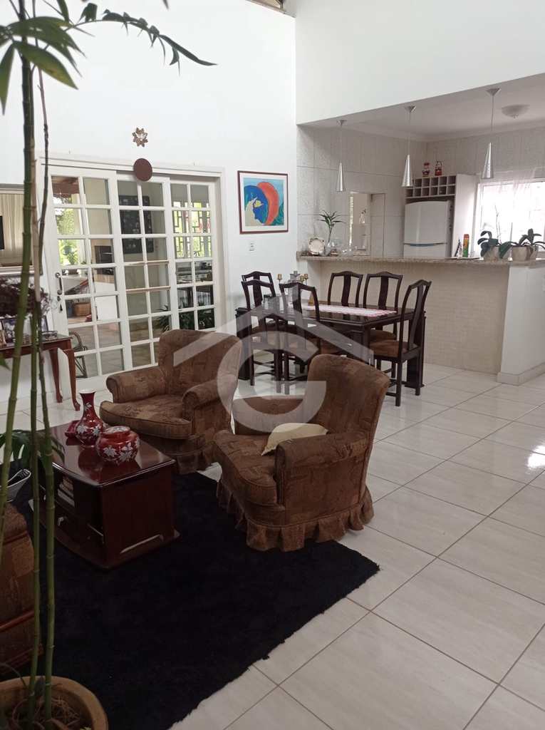 Casa em Guararema, no bairro Ponte de Pedra