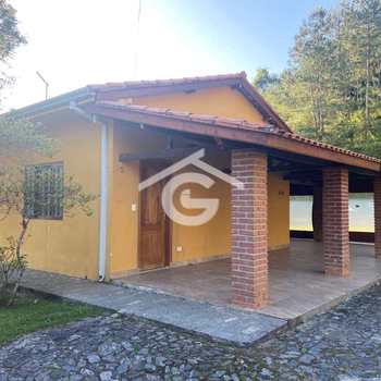 Casa em Guararema, bairro Itaoca