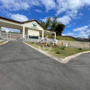 Terreno de Condomínio em Guararema, bairro Centro