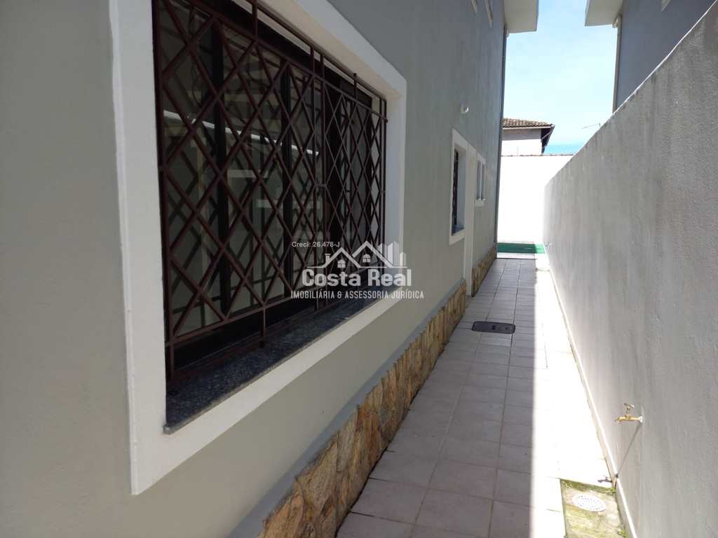Casa em Praia Grande, no bairro Maracanã