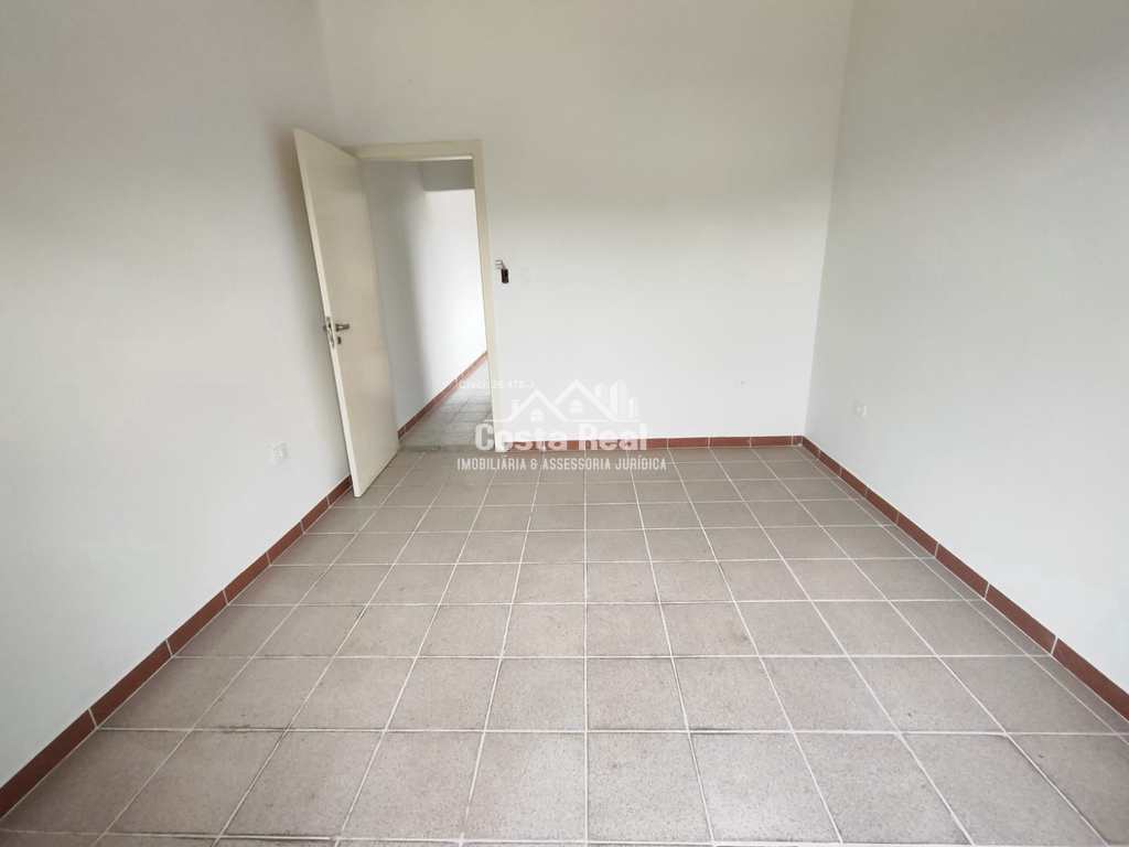 Casa em Praia Grande, no bairro Maracanã