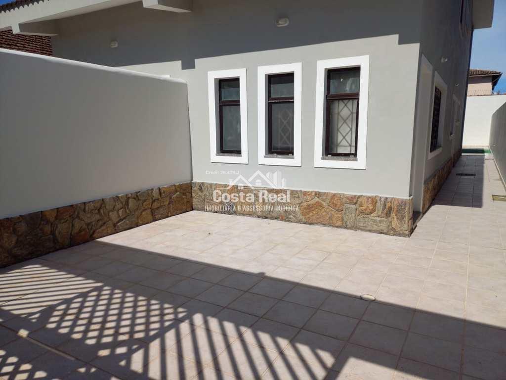 Casa em Praia Grande, no bairro Maracanã