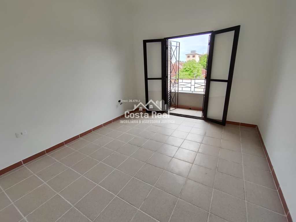 Casa em Praia Grande, no bairro Maracanã