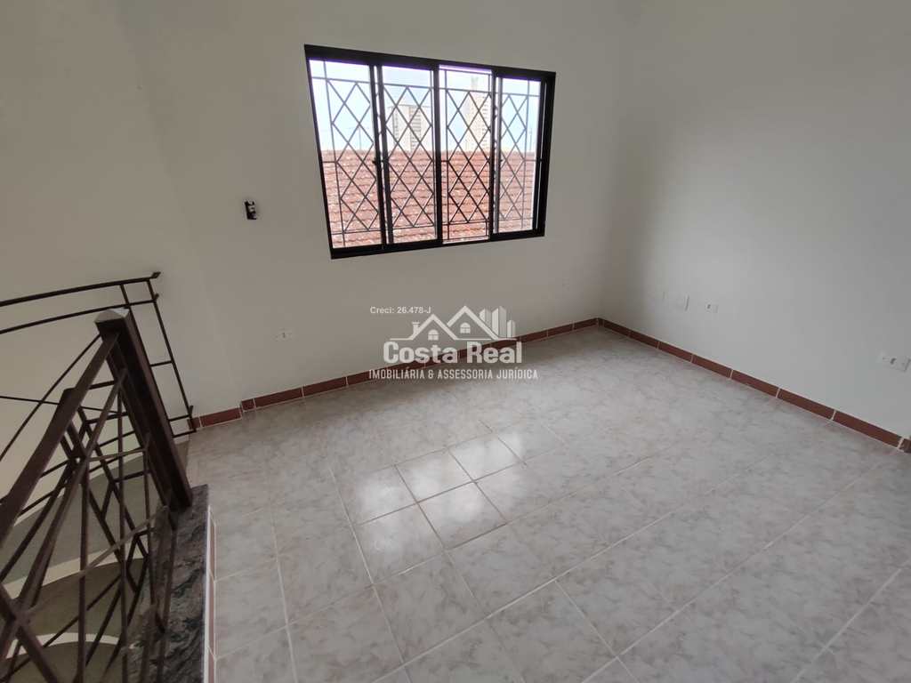Casa em Praia Grande, no bairro Maracanã