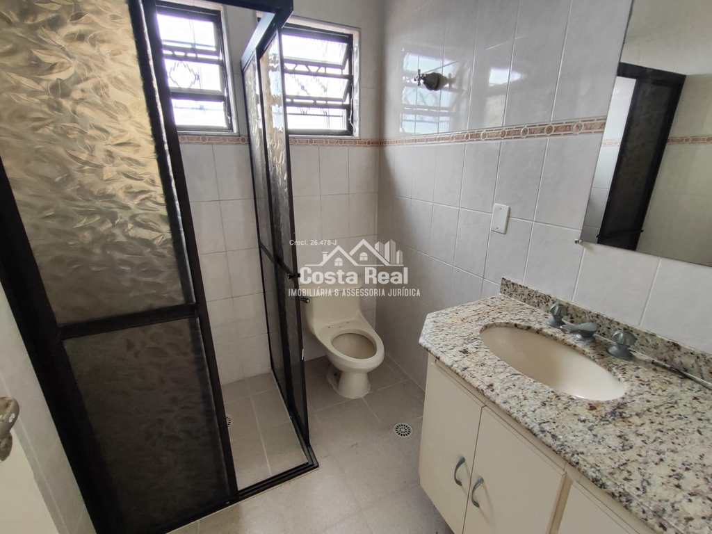 Casa em Praia Grande, no bairro Maracanã