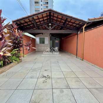 Casa em Praia Grande, bairro Canto do Forte