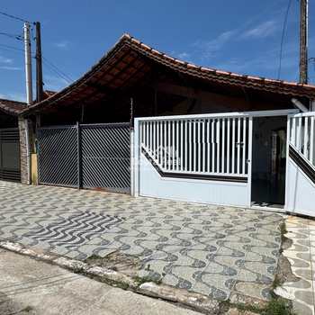 Casa em Praia Grande, bairro Maracanã