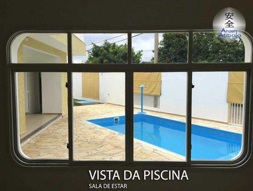 Casa em Atibaia, no bairro Atibaia