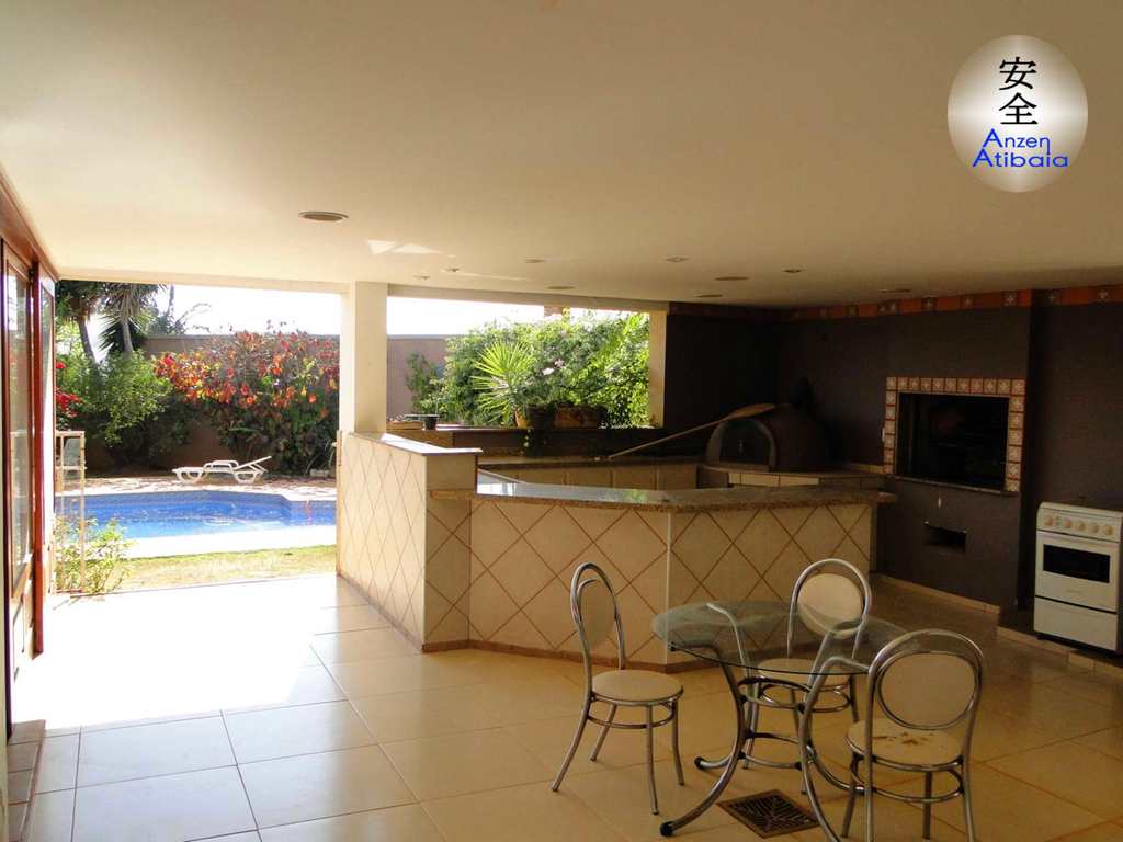 Casa em Atibaia, no bairro Atibaia