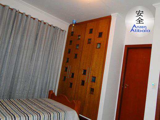 Casa em Atibaia, no bairro Atibaia