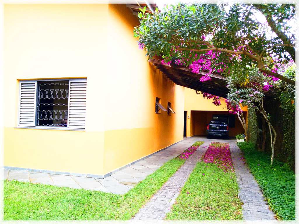Casa em Atibaia, no bairro Atibaia