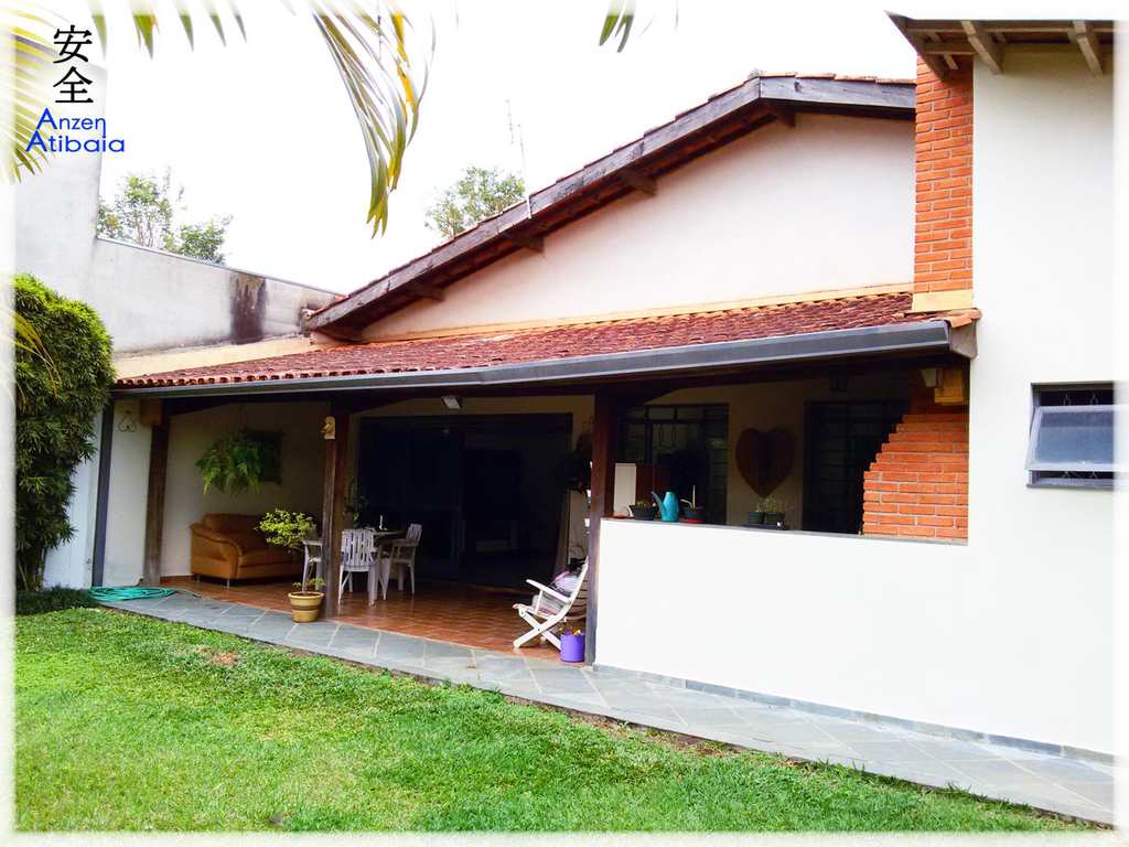 Casa em Atibaia, no bairro Atibaia