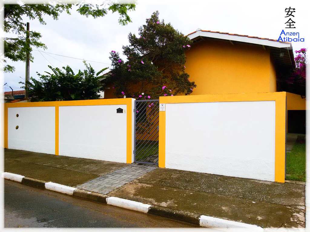 Casa em Atibaia, no bairro Atibaia